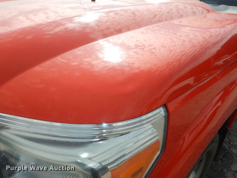 image for item DM3182 2011 Ford F250 Super Duty XL  pickup truck