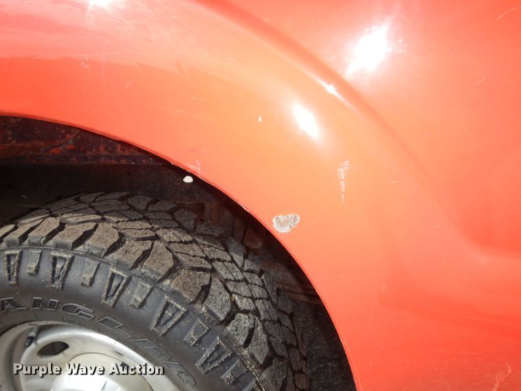 image for item DM3182 2011 Ford F250 Super Duty XL  pickup truck