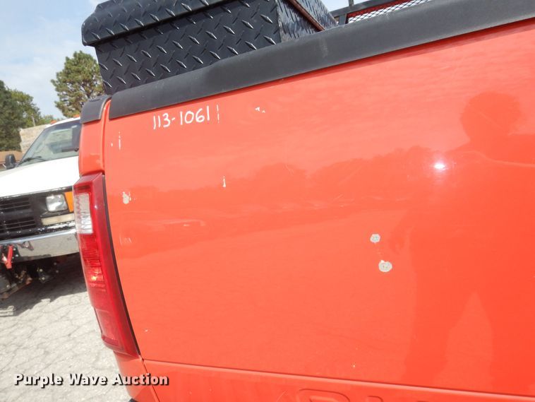 image for item DM3182 2011 Ford F250 Super Duty XL  pickup truck