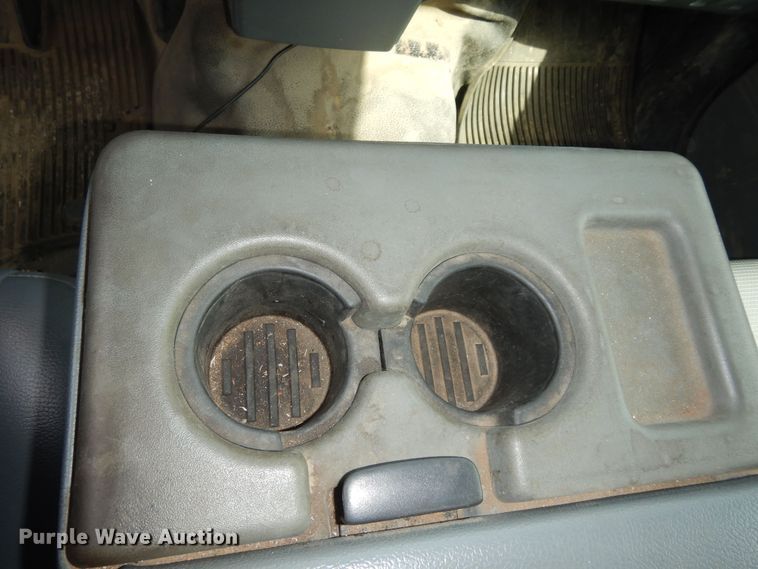 image for item DM3182 2011 Ford F250 Super Duty XL  pickup truck