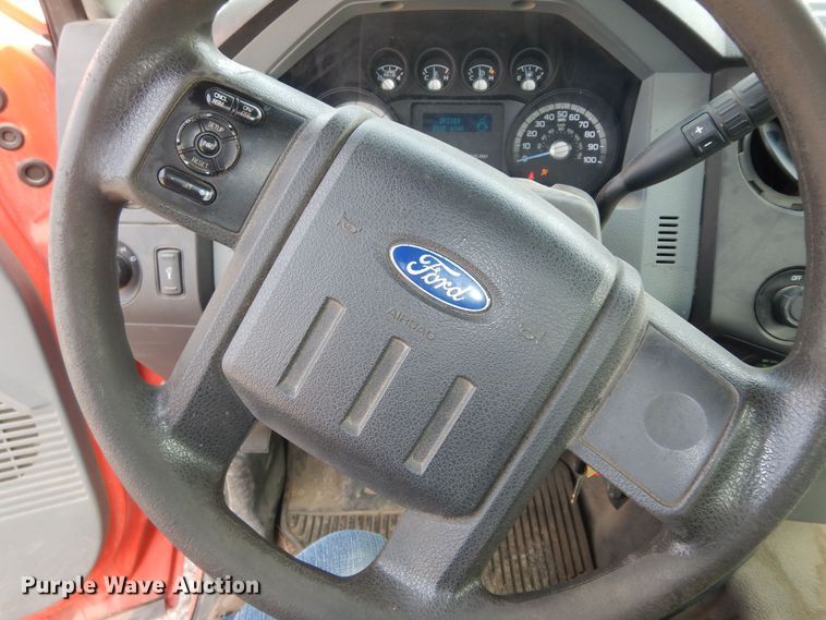 image for item DM3182 2011 Ford F250 Super Duty XL  pickup truck