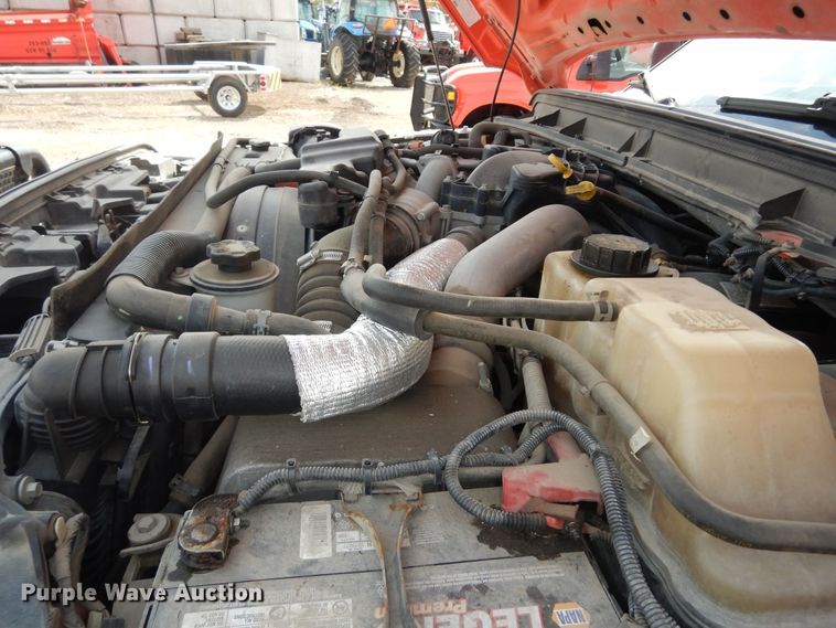 image for item DM3182 2011 Ford F250 Super Duty XL  pickup truck