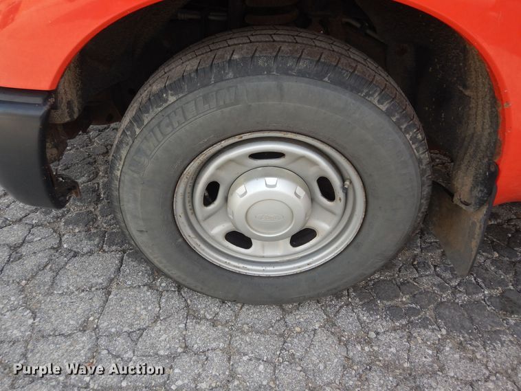 image for item DM3182 2011 Ford F250 Super Duty XL  pickup truck