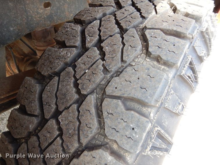 image for item DM3182 2011 Ford F250 Super Duty XL  pickup truck