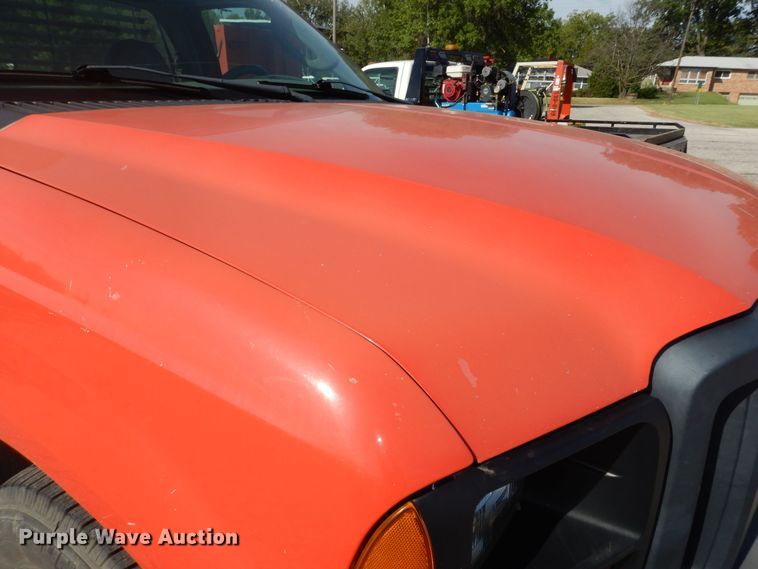 image for item DM3183 2006 Ford F250 Super Duty XL  pickup truck