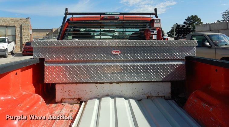 image for item DM3183 2006 Ford F250 Super Duty XL  pickup truck