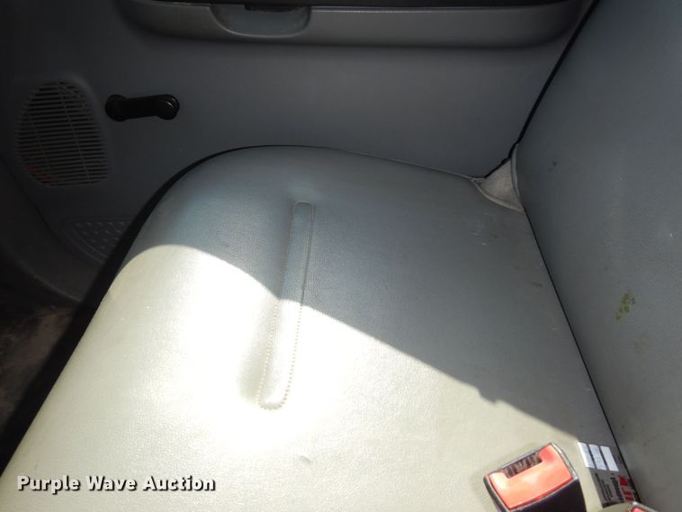 image for item DM3183 2006 Ford F250 Super Duty XL  pickup truck