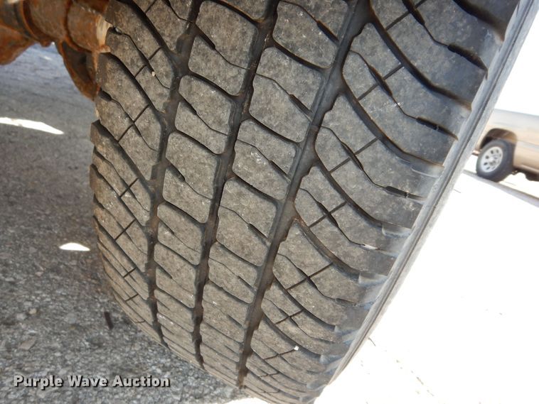 image for item DM3183 2006 Ford F250 Super Duty XL  pickup truck