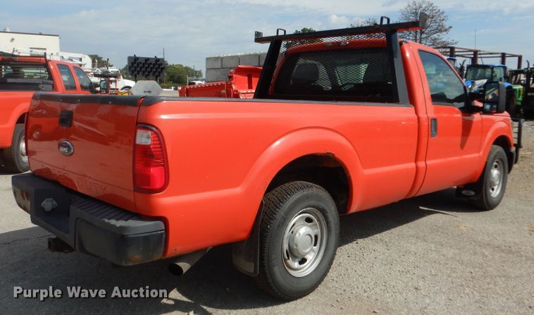 image for item DM3184 2011 Ford F250 Super Duty XL  pickup truck