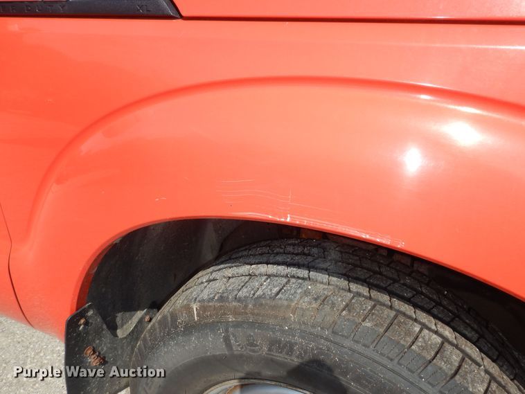 image for item DM3184 2011 Ford F250 Super Duty XL  pickup truck