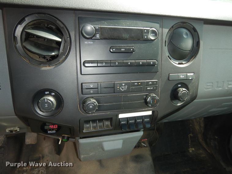 image for item DM3184 2011 Ford F250 Super Duty XL  pickup truck