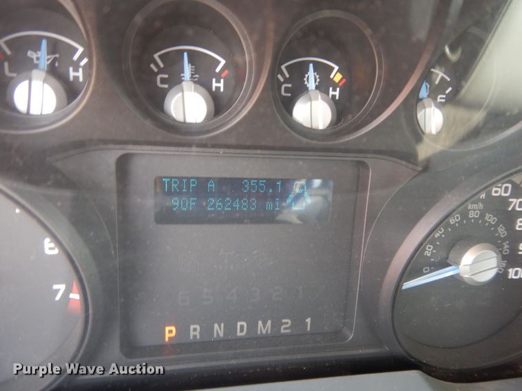 image for item DM3184 2011 Ford F250 Super Duty XL  pickup truck