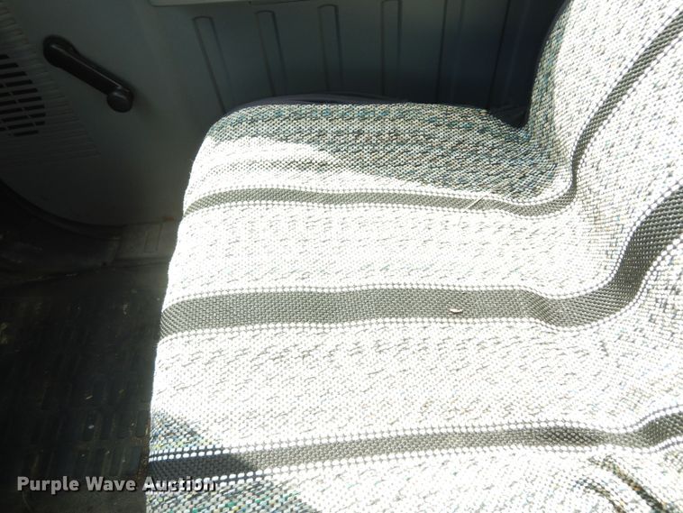 image for item DM3184 2011 Ford F250 Super Duty XL  pickup truck