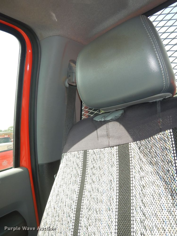 image for item DM3184 2011 Ford F250 Super Duty XL  pickup truck