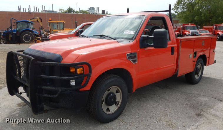 image for item DM3185 2008 Ford F250 Super Duty XL  utility bed pickup truck