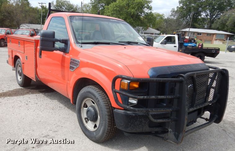 image for item DM3185 2008 Ford F250 Super Duty XL  utility bed pickup truck