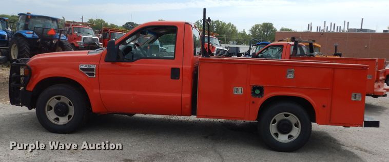 image for item DM3185 2008 Ford F250 Super Duty XL  utility bed pickup truck