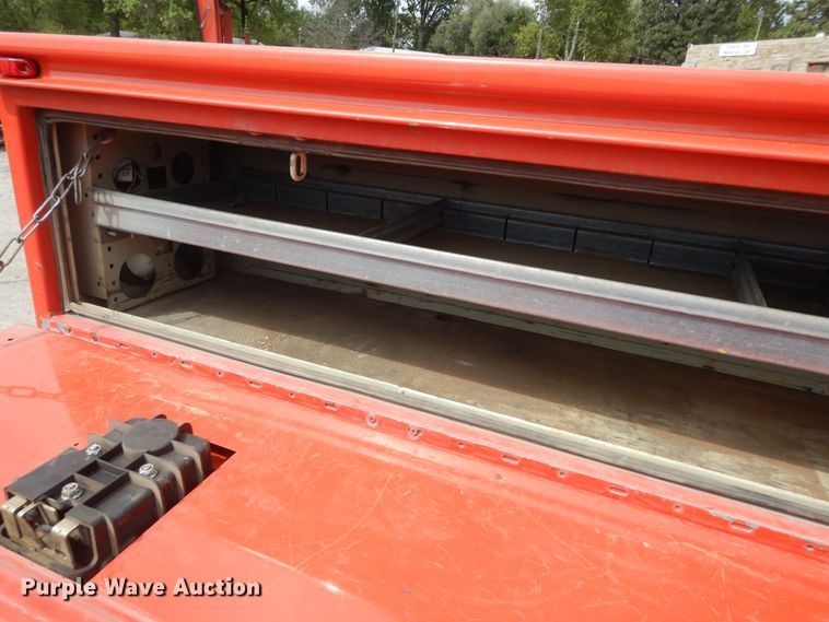 image for item DM3185 2008 Ford F250 Super Duty XL  utility bed pickup truck