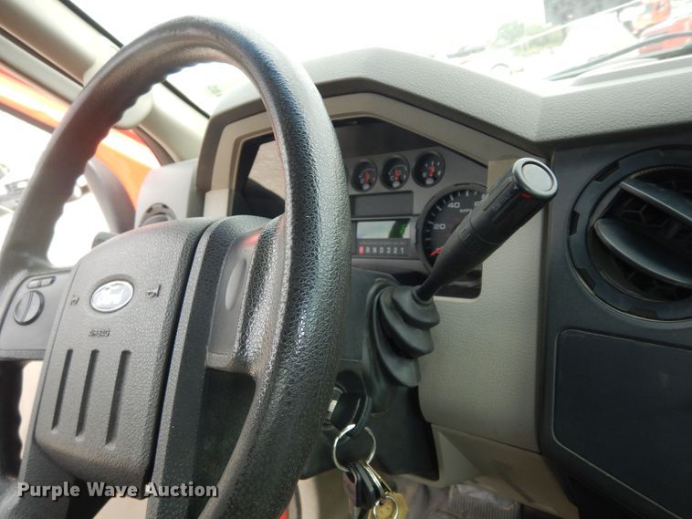 image for item DM3185 2008 Ford F250 Super Duty XL  utility bed pickup truck