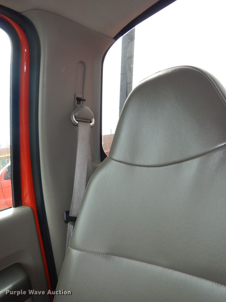 image for item DM3185 2008 Ford F250 Super Duty XL  utility bed pickup truck