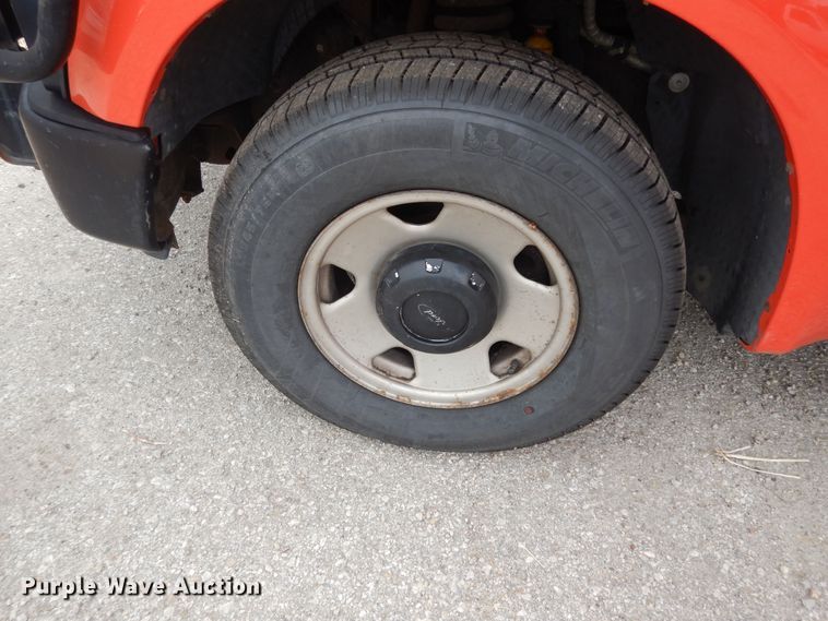 image for item DM3185 2008 Ford F250 Super Duty XL  utility bed pickup truck