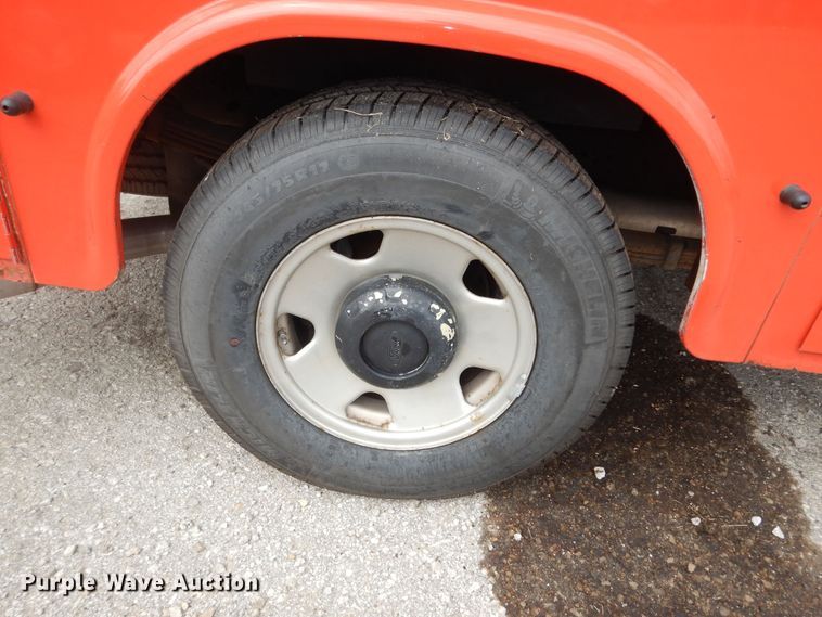 image for item DM3185 2008 Ford F250 Super Duty XL  utility bed pickup truck