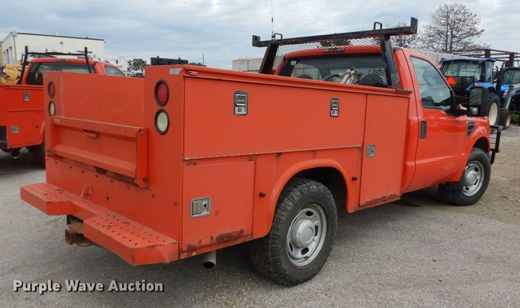 image for item DM3186 2010 Ford F250 Super Duty XL  utility bed pickup truck