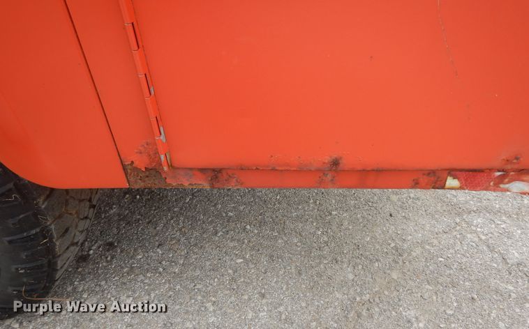 image for item DM3186 2010 Ford F250 Super Duty XL  utility bed pickup truck