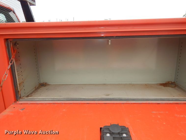 image for item DM3186 2010 Ford F250 Super Duty XL  utility bed pickup truck