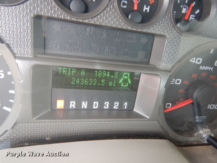 image for item DM3186 2010 Ford F250 Super Duty XL  utility bed pickup truck