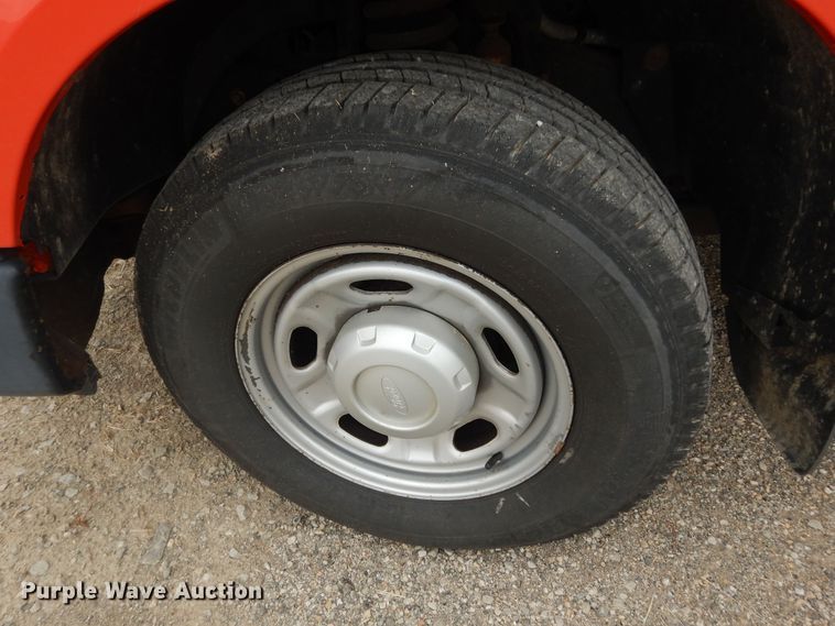 image for item DM3186 2010 Ford F250 Super Duty XL  utility bed pickup truck