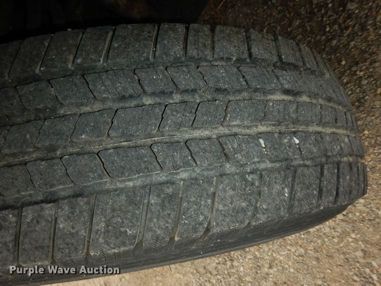 image for item DM3186 2010 Ford F250 Super Duty XL  utility bed pickup truck