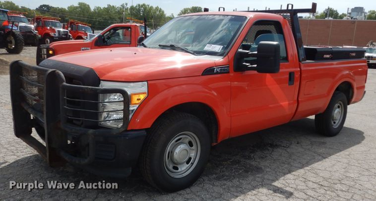 image for item DM3187 2011 Ford F250 Super Duty XL  pickup truck