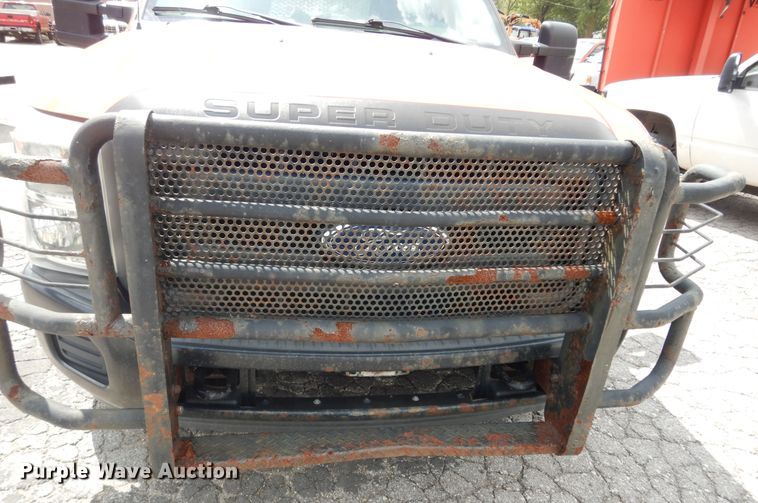 image for item DM3187 2011 Ford F250 Super Duty XL  pickup truck