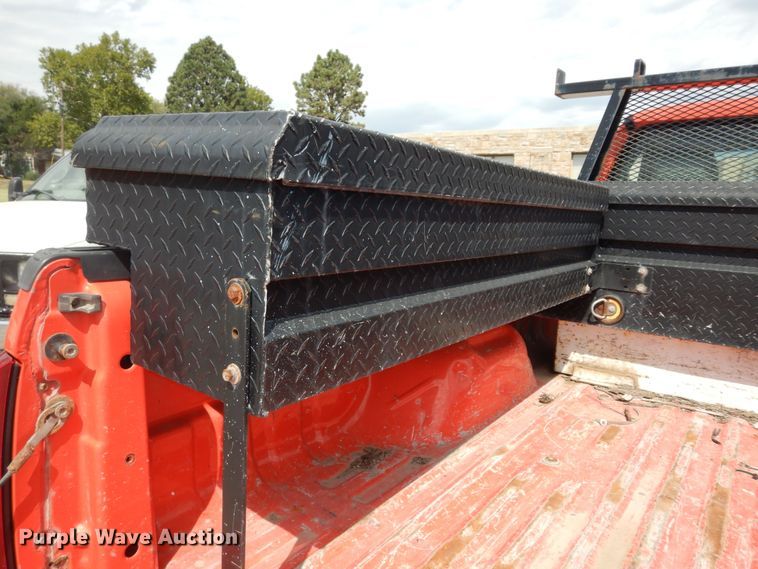 image for item DM3187 2011 Ford F250 Super Duty XL  pickup truck