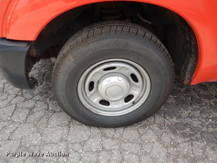 image for item DM3187 2011 Ford F250 Super Duty XL  pickup truck