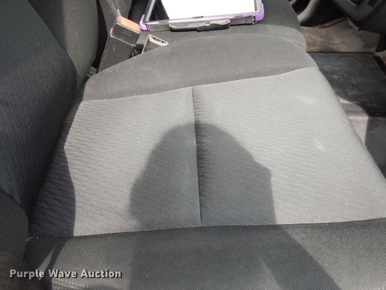 image for item DM3189 2010 Chevrolet Suburban LS  SUV