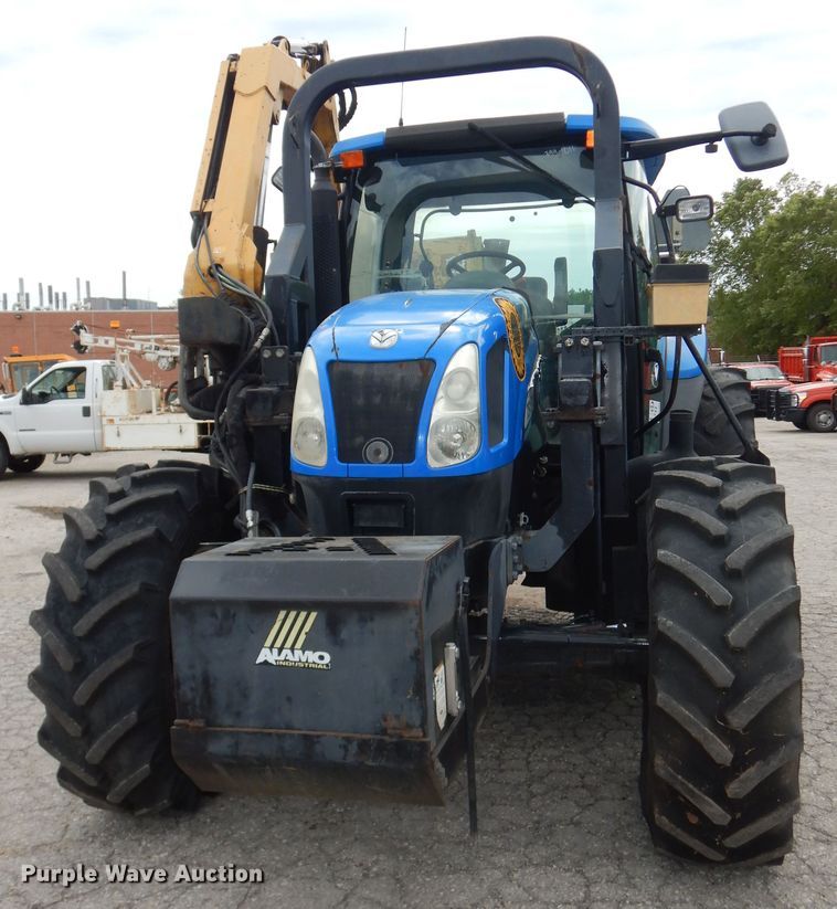 image for item DM3190 2006 New Holland TS115A  4WD tractor