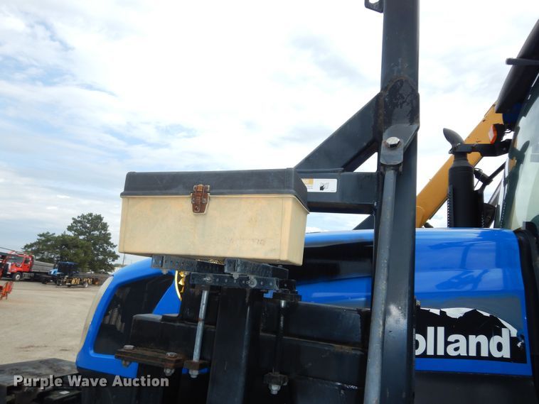 image for item DM3190 2006 New Holland TS115A  4WD tractor