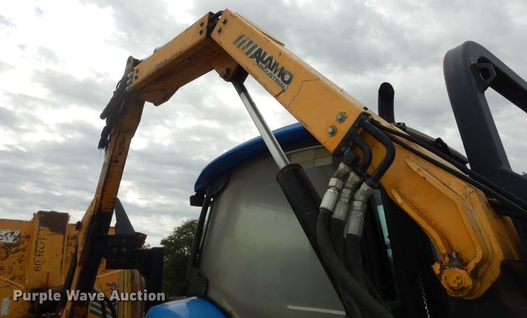 image for item DM3190 2006 New Holland TS115A  4WD tractor