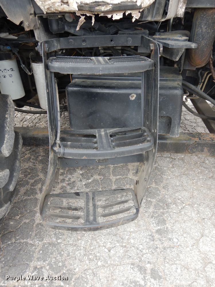 image for item DM3190 2006 New Holland TS115A  4WD tractor