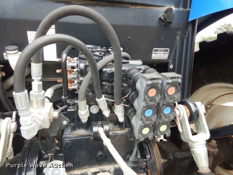 image for item DM3190 2006 New Holland TS115A  4WD tractor