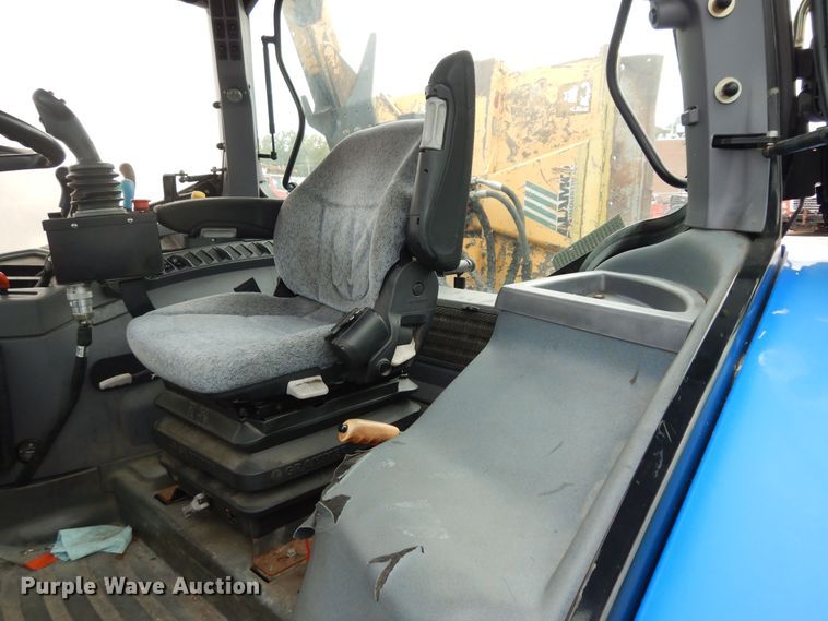 image for item DM3190 2006 New Holland TS115A  4WD tractor