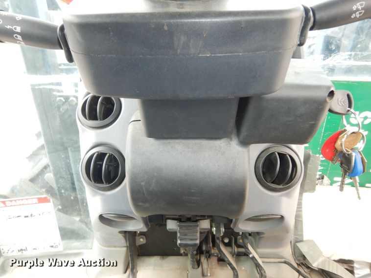 image for item DM3190 2006 New Holland TS115A  4WD tractor