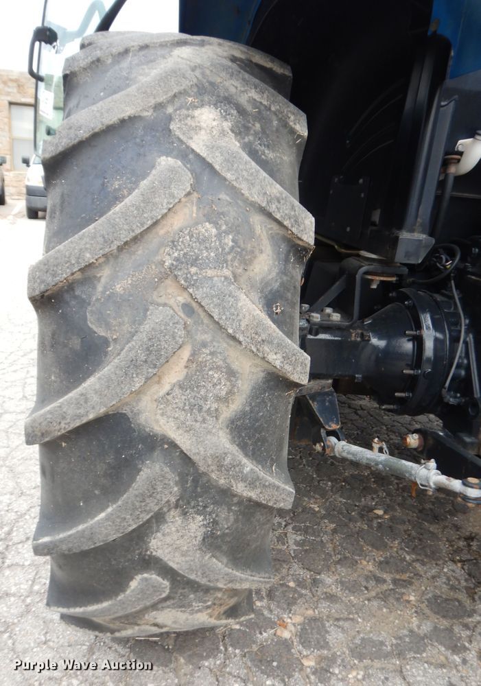 image for item DM3190 2006 New Holland TS115A  4WD tractor