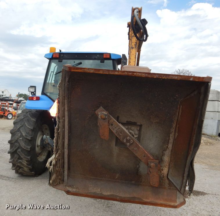 image for item DM3191 2002 New Holland TS110  tractor