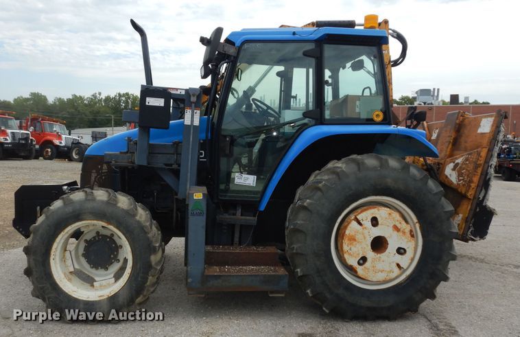 image for item DM3191 2002 New Holland TS110  tractor