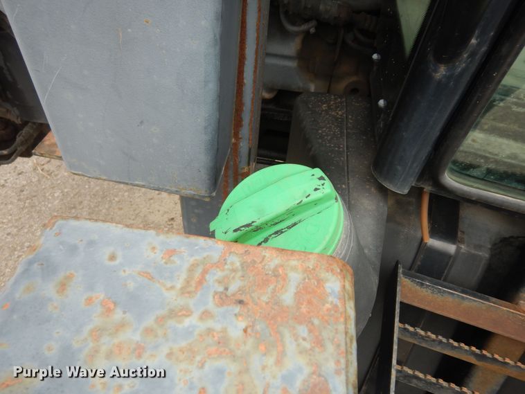 image for item DM3191 2002 New Holland TS110  tractor