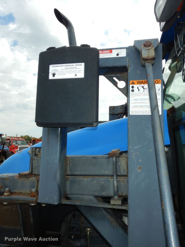 image for item DM3191 2002 New Holland TS110  tractor