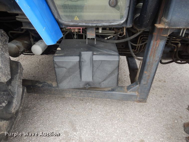 image for item DM3191 2002 New Holland TS110  tractor